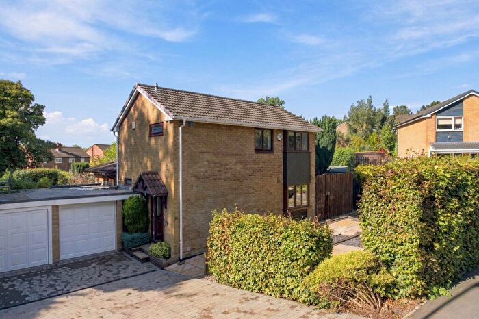 3 Bedroom Detached House For Sale In Hill End Lane, Mottram., SK14