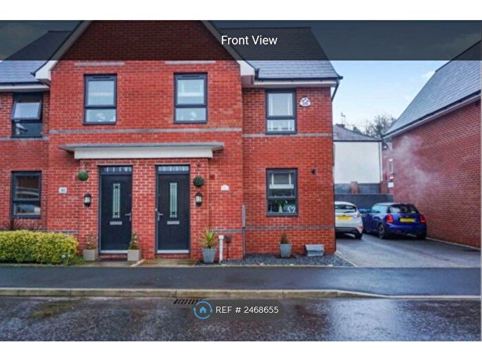 3 Bedroom Semi-Detached House To Rent In Charlton Street, Rochdale, OL11