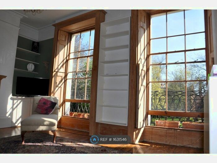 2 Bedroom Flat To Rent In Clapton Square, London, E5