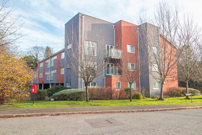 3 Bedroom Apartment For Sale In Gawer Park, Upton, Chester, CH1