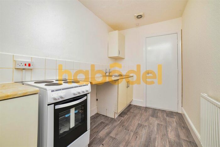 1 Bedroom Flat To Rent In Park Avenue, Princes Avenue, Hull, HU5