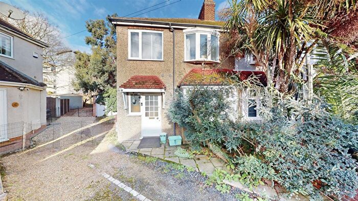 3 Bedroom End Terrace House For Sale In Smallberry Avenue, Isleworth, TW7