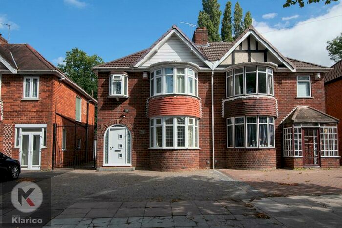 3 Bedroom Semi-Detached House To Rent In Sarehole Road, Hall Green, B28