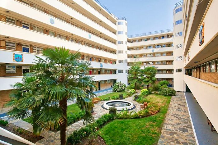 Studio To Rent In Sheen Road, Richmond, TW9