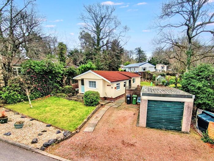 2 Bedroom Park Home For Sale In Glanvill's Close, Pathfinder Village, Exeter, EX6