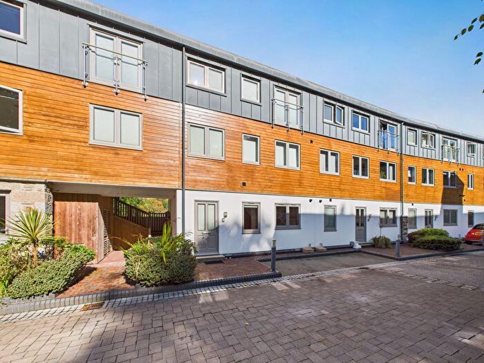 4 Bedroom Property For Sale In Perranarworthal, Truro - Beautifully Presented, TR3