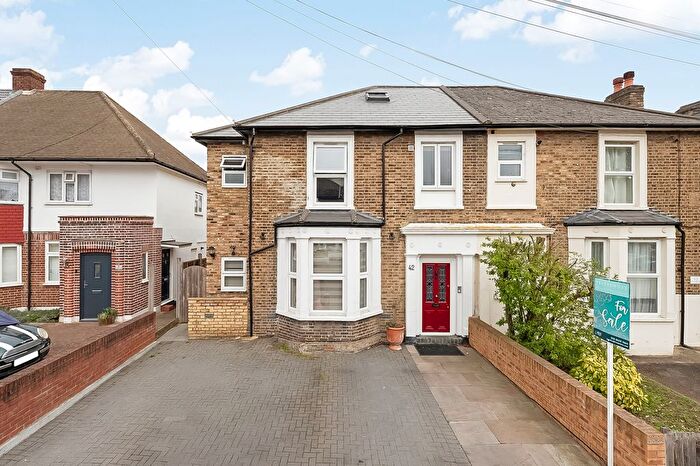 3 Bedroom Flat For Sale In Palace Grove, Bromley, Bromley, BR1