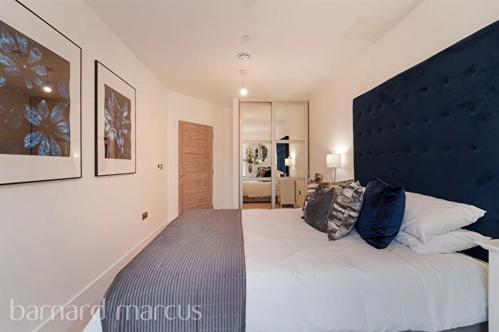 1 Bedroom Flat For Sale In Malden Road, New Malden, KT3