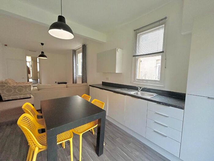 7 Bedroom House To Rent In Colum Road, Cardiff(City), CF10