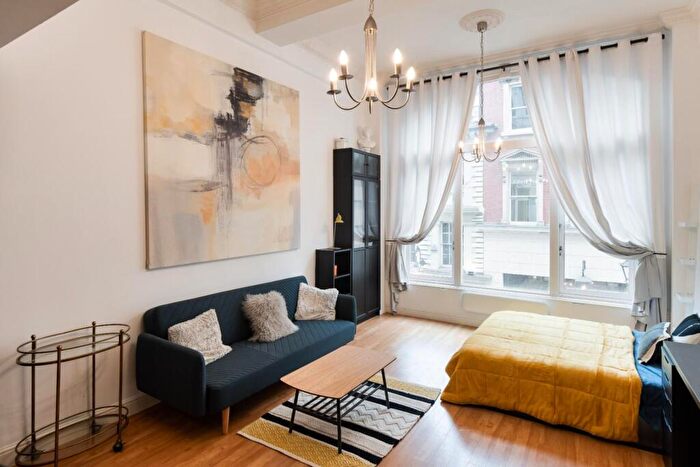 Apartment To Rent In Essex House, Temple Street, Birmingham, B2