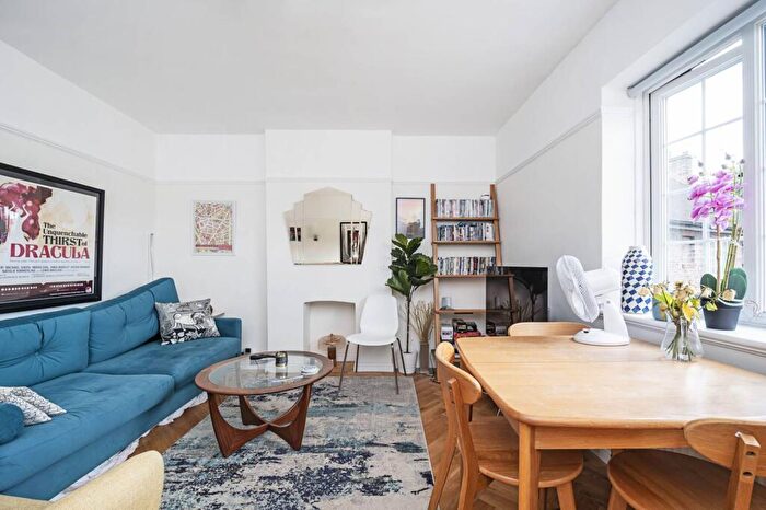1 Bedroom Flat To Rent In Claremont Close, Islington, London, N1