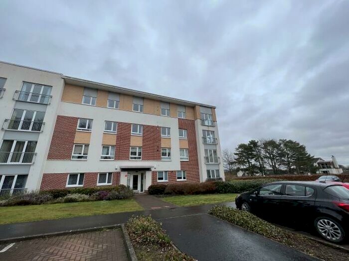 3 Bedroom Flat To Rent In Flat Canniesburn Quadrant Bearsden, G61