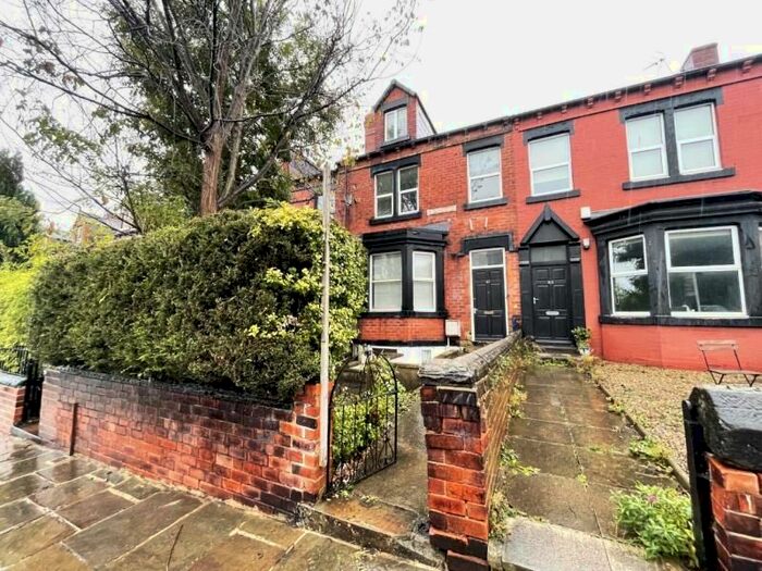 4 Bedroom Terraced House To Rent In Haddon Road, LS4