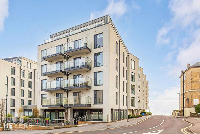 2 Bedroom Flat To Rent In Beacon Road, Bournemouth, BH2