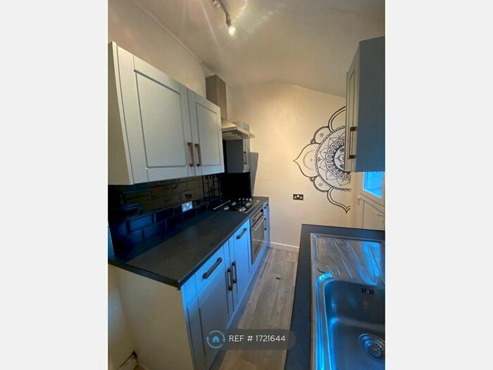 4 Bedroom End Of Terrace House To Rent In Weldbank Lane, Chorley, PR7