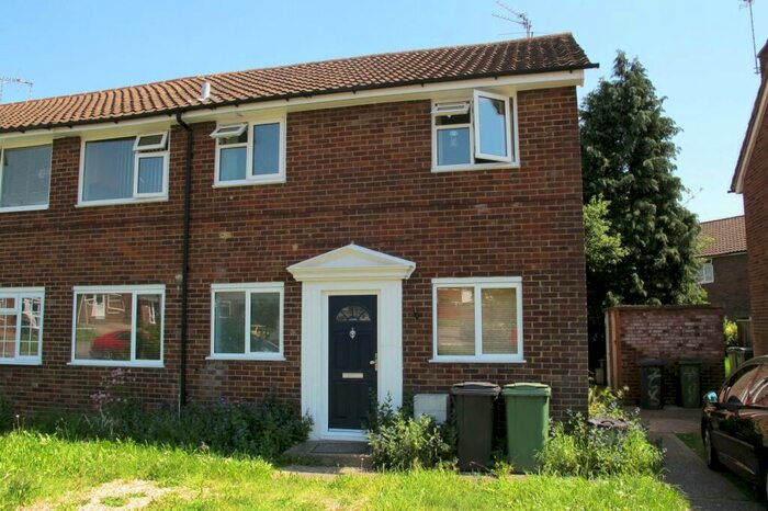 2 Bedroom Maisonette To Rent In Penrith Road, Basingstoke, Hants, RG21