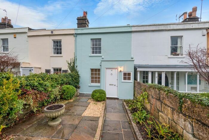 2 Bedroom Cottage To Rent In Richmond Place, Bath, BA1