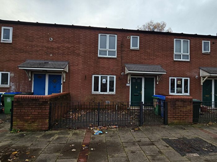 3 Bedroom Property For Sale In Grafton Court, Rochdale, Greater Manchester, OL16