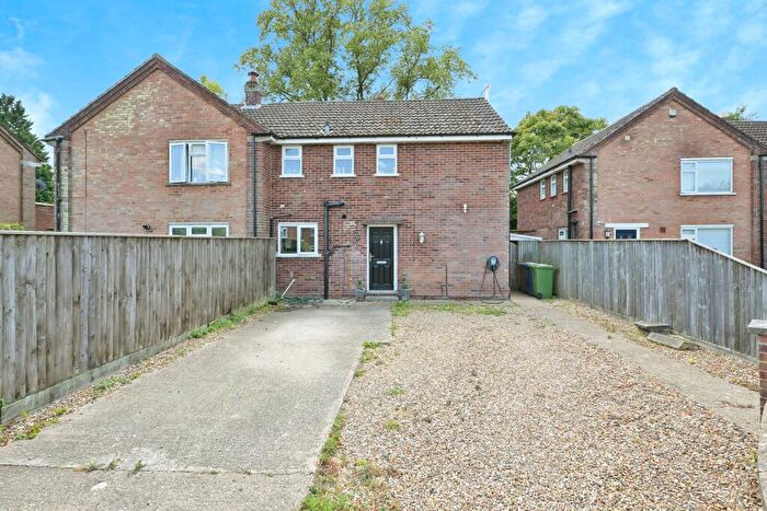 3 Bedroom Semi-Detached House For Sale In Baxter Close, Wisbech, PE13