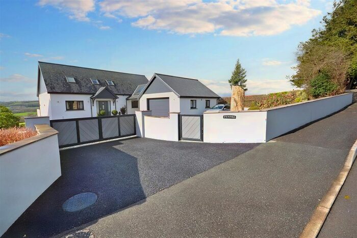 4 Bedroom Detached Bungalow For Sale In North Road, Whitland, SA34