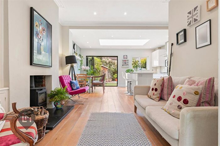 4 Bedroom Property For Sale In Hambledon Road, London, SW18