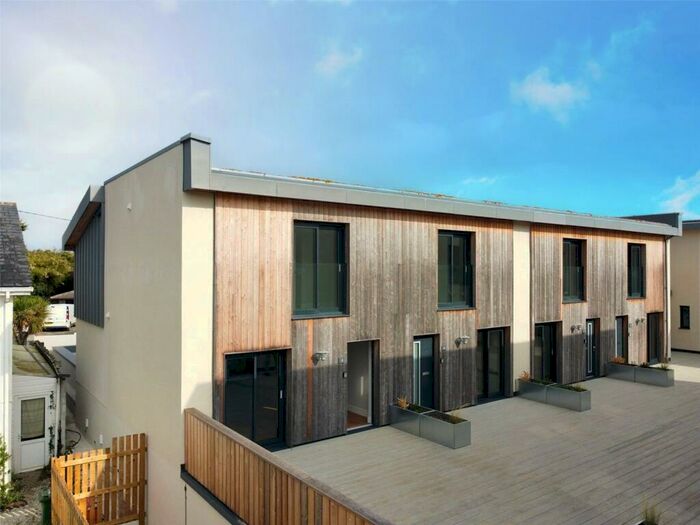 2 Bedroom End Of Terrace House For Sale In Harlyn Bay, Cornwall, PL28