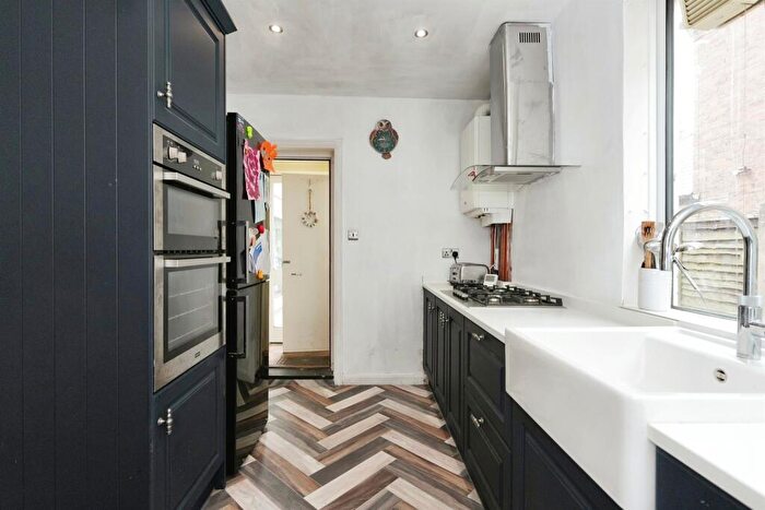 3 Bedroom Detached House For Sale In Flixborough Road, Burton-Upon-Stather, Scunthorpe, DN15