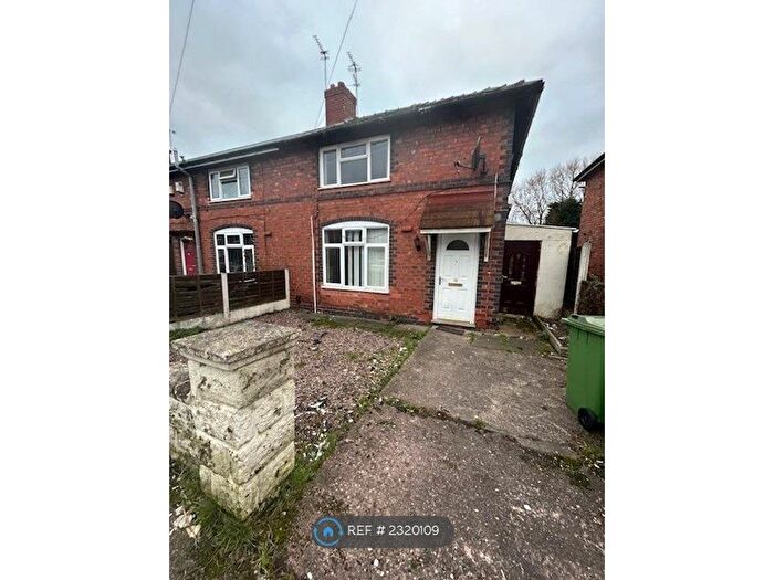 3 Bedroom Semi-Detached House To Rent In Bagnall Street, Walsall, WS3