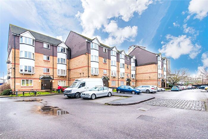 2 Bedroom Flat To Rent In Acanthus Drive, London, SE1