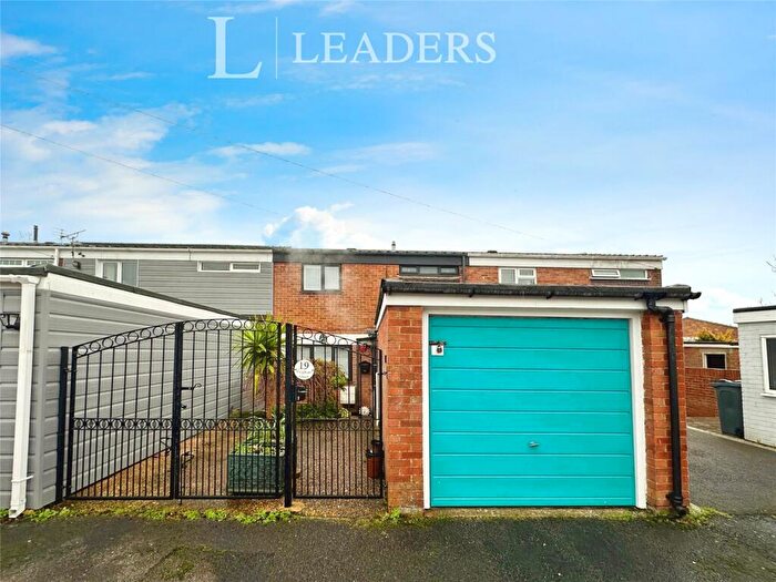 3 Bedroom Terraced House For Sale In Frogham Green, Havant, Hampshire, PO9