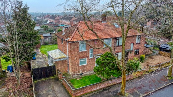 4 Bedroom Semi-Detached House To Rent In Cadge Road, Norwich, NR5