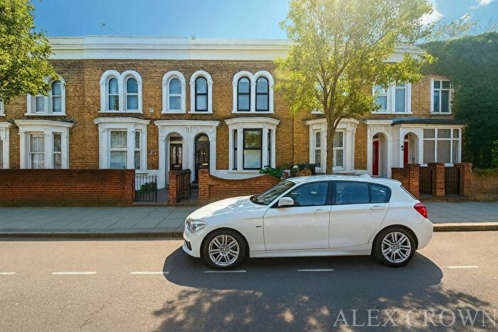 5 Bedroom Terraced House To Rent In Dunlace Road, Homerton, E5
