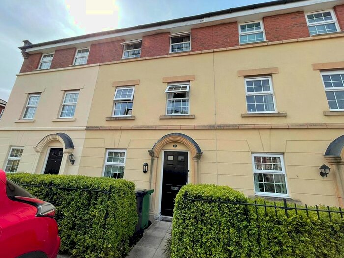 3 Bedroom Town House To Rent In Willington Road, Redhouse, Swindon, SN25