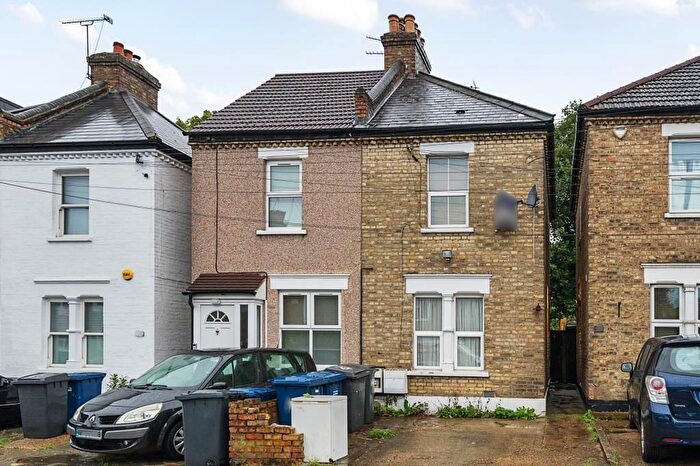 1 Bedroom Flat For Sale In Lancaster Road, New Barnet, Barnet, EN4