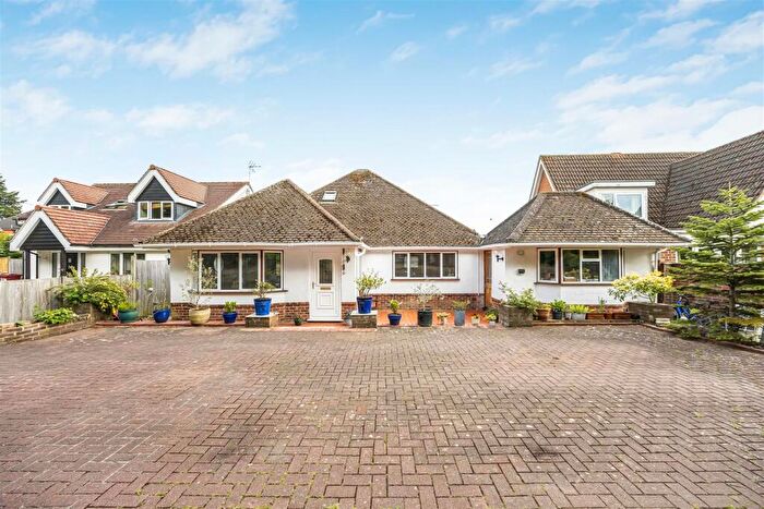 4 Bedroom Bungalow For Sale In Kidmore Road, Caversham, Reading, RG4