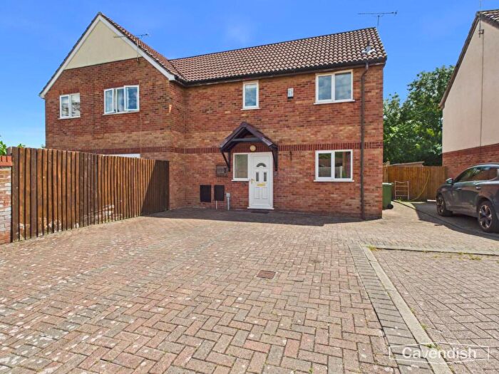 3 Bedroom House For Sale In Springfields, Mickle Trafford, Chester, CH2