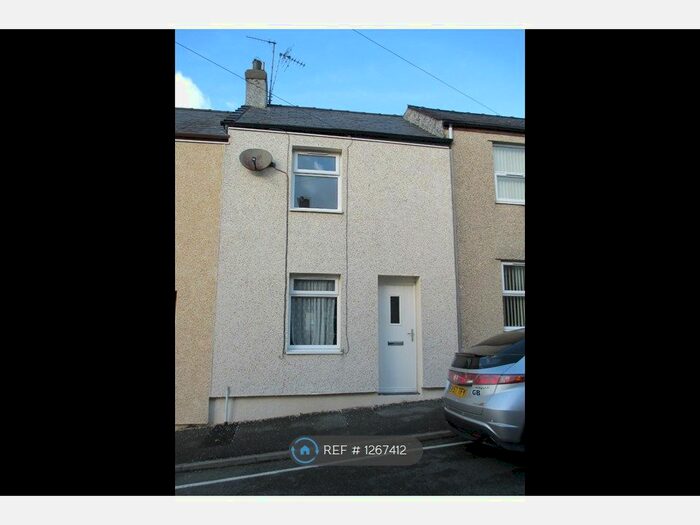 2 Bedroom Terraced House To Rent In Hendre Street, Caernarfon LL55