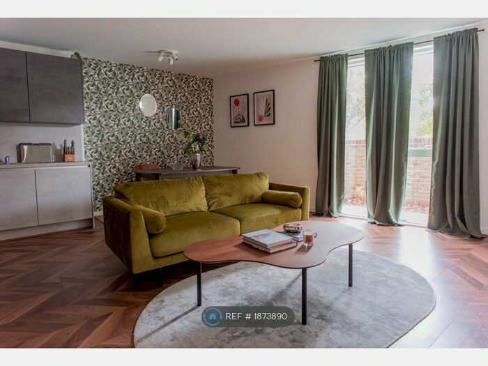 2 Bedroom Flat To Rent In Criterium House, London, E20