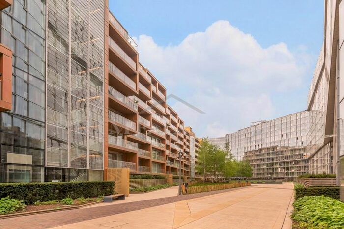 2 Bedroom Flat To Rent In Fladgate House, Battersea Power Station, London, SW11