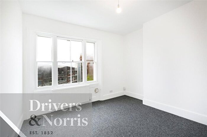 5 Bedroom Apartment To Rent In Hilldrop Road, Holloway, London, N7