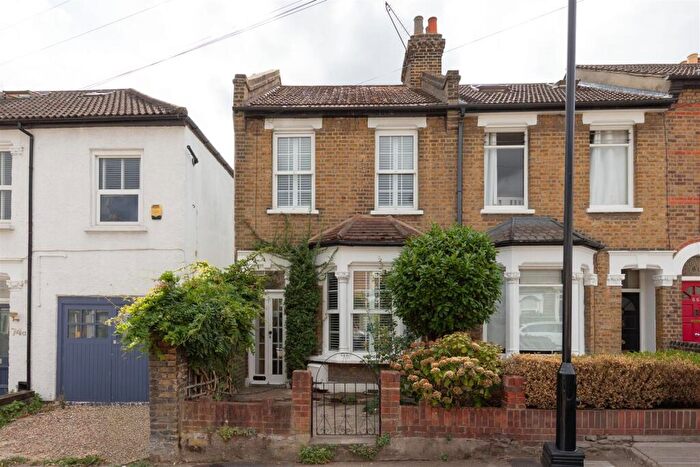2 Bedroom House For Sale In Barclay Road, Walthamstow, E17