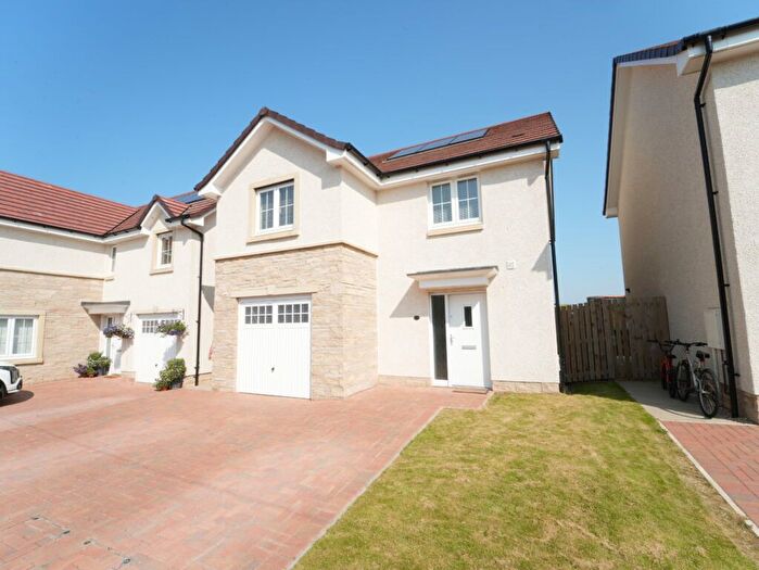 4 Bedroom Detached House For Sale In Armour Grove, Ayrshire, Irvine, KA11