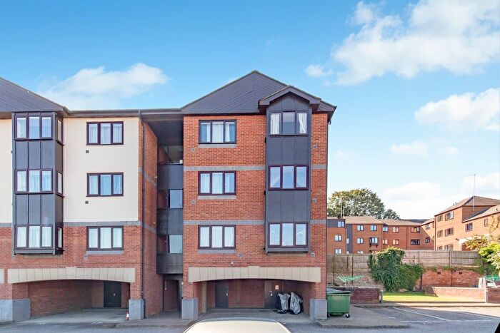 1 Bedroom Flat To Rent In Britannia Road, Banbury, OX16