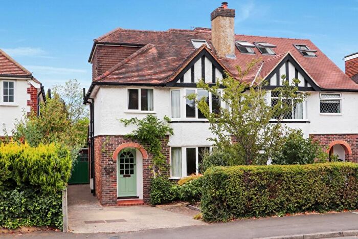 4 Bedroom Semi-Detached House For Sale In Shepherds Lane, Guildford, GU2