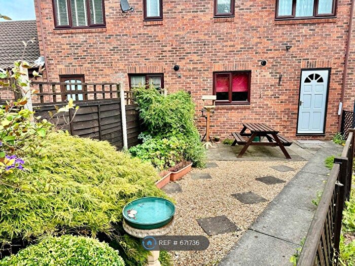 2 Bedroom Terraced House To Rent In Newcastle Upon Tyne, Newcastle Upon Tyne, NE2