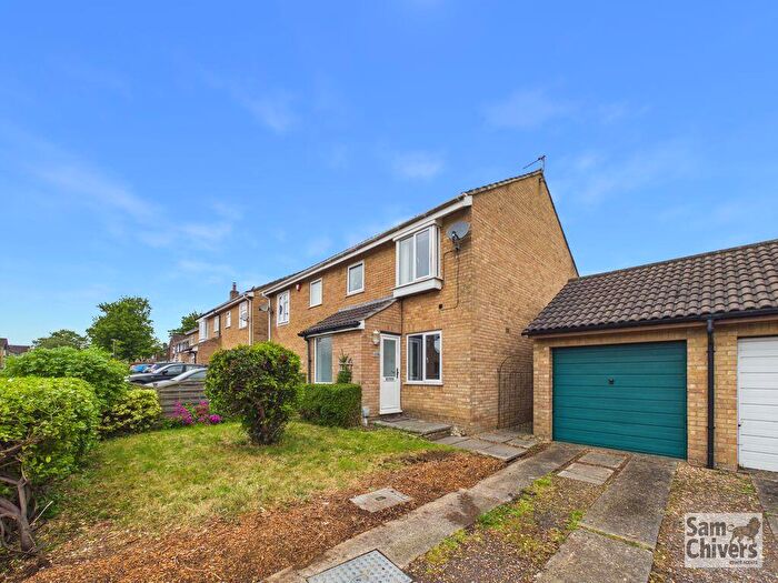 3 Bedroom Semi-Detached House For Sale In Waterford Park, Westfield, BA3