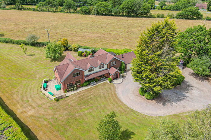 5 Bedroom Detached House For Sale In Malthouse Lane, Earlswood, B94