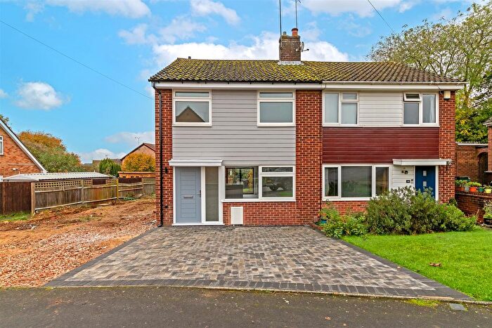 3 Bedroom End Of Terrace House For Sale In Chiltern Road, Marshalswick, St. Albans, AL4