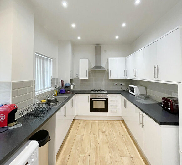 6 Bedroom Terraced House To Rent In Clara Street, Coventry, CV2