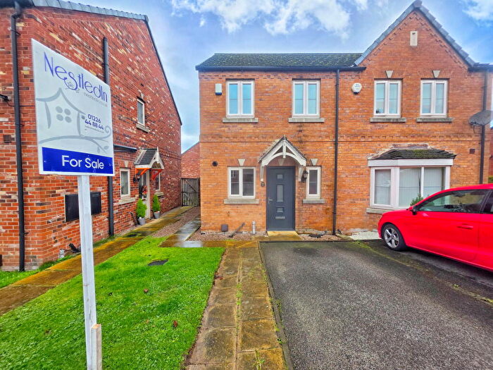 2 Bedroom Semi-Detached House For Sale In Shireoaks Way, Grimethorpe, Barnsley, S72